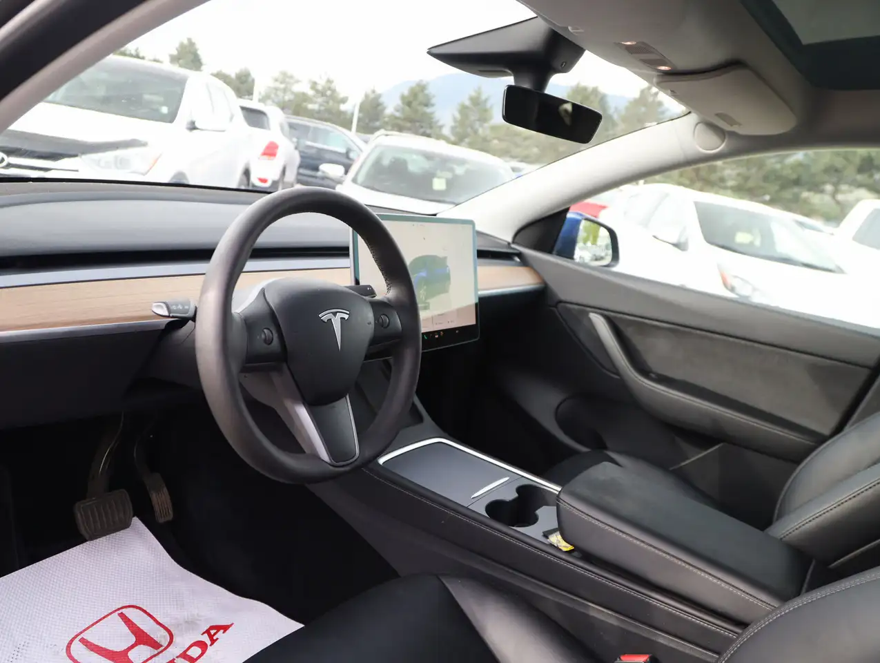 Tesla Model Y fotografie Tesla Model Y