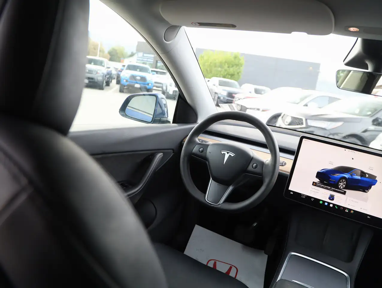 Tesla Model Y fotografie Tesla Model Y