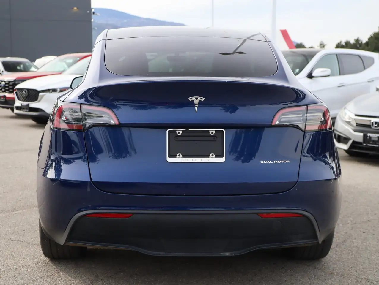 Tesla Model Y fotografie Tesla Model Y