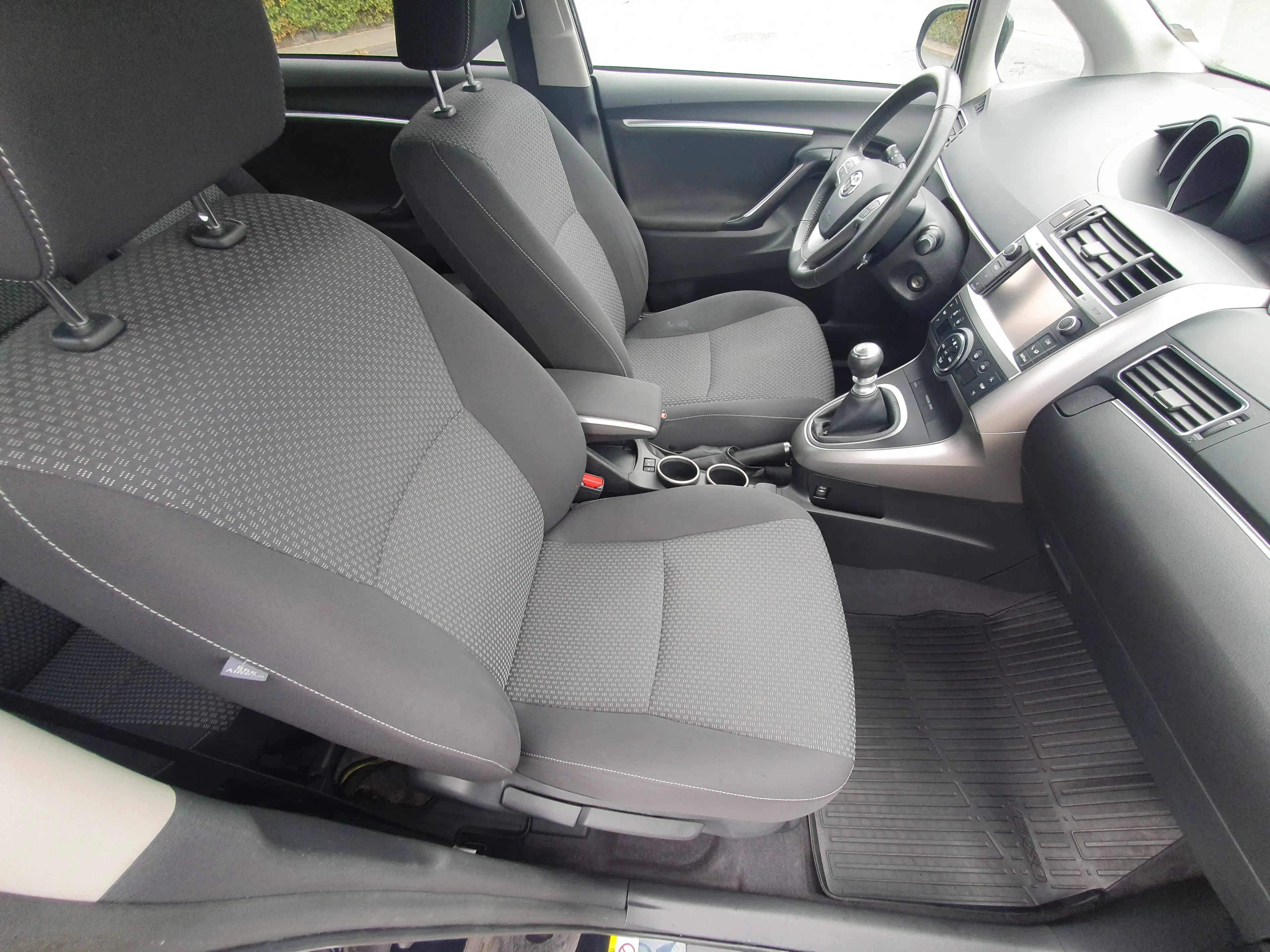 Toyota Verso Life — photo 11