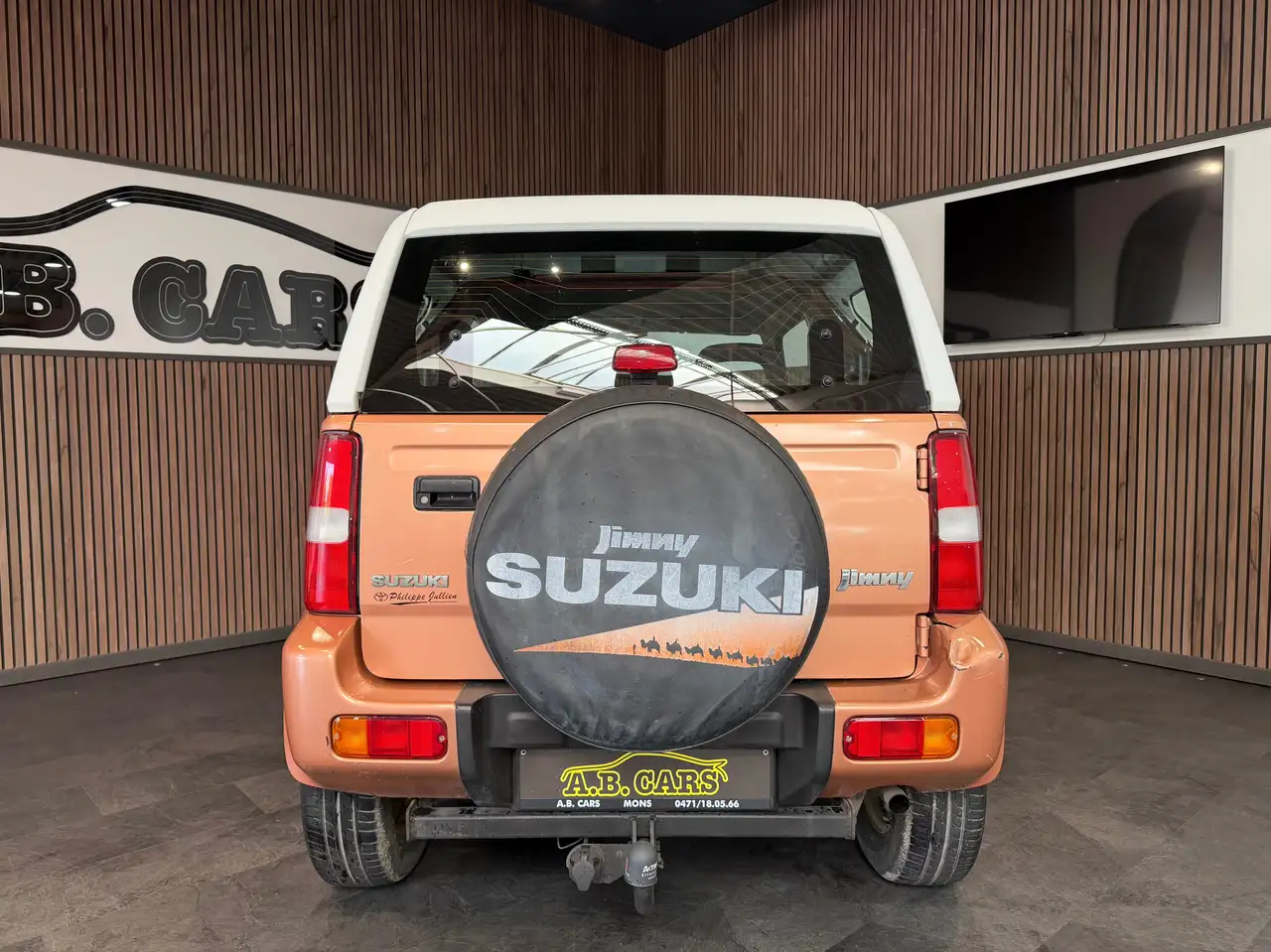 Suzuki Jimny 1.3i - 4X4 - LEGER COUP CARROSSERIE, foto 5