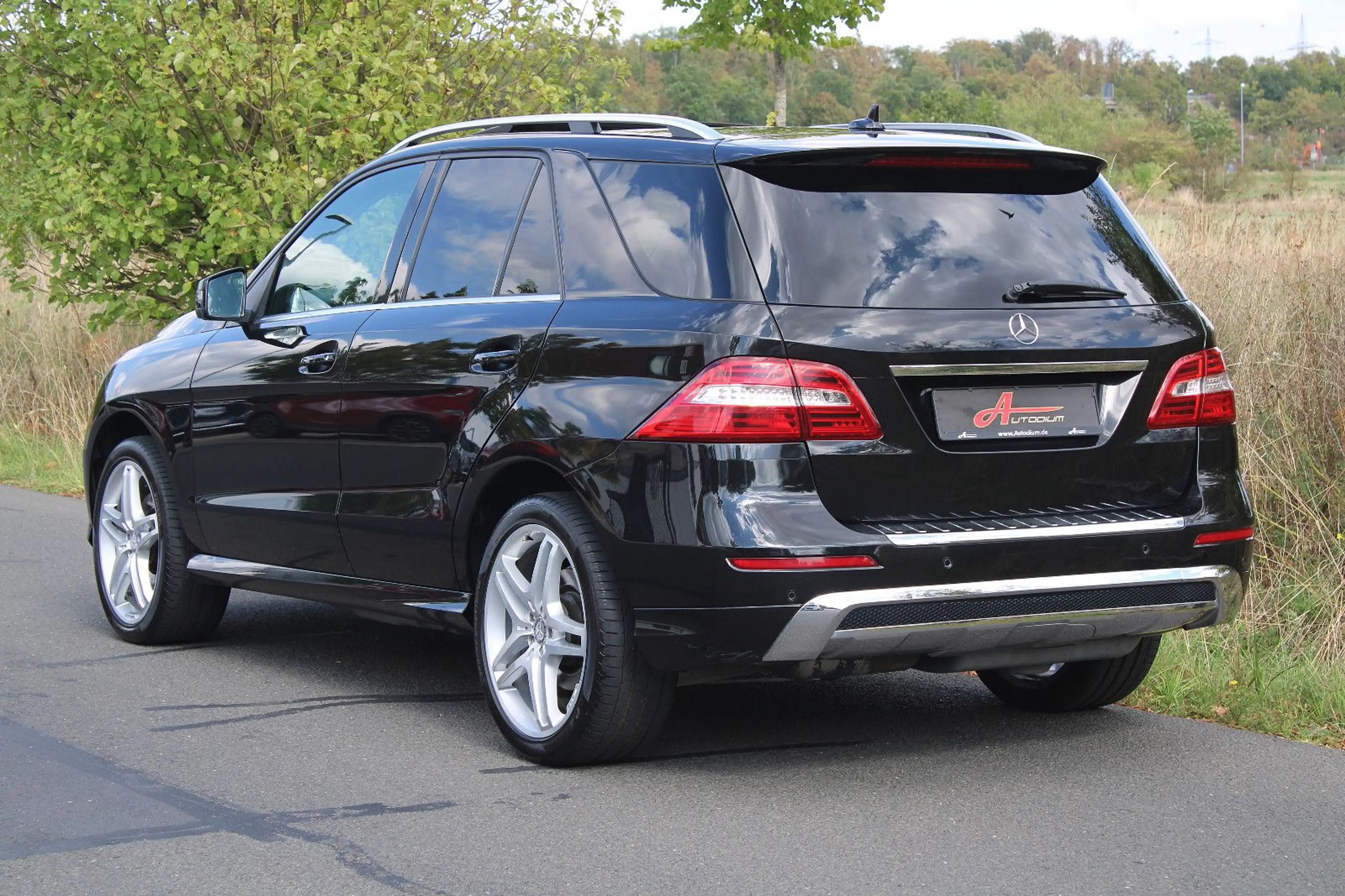 Mercedes-Benz ML 350 CDI AMG-Line/Pano/Luft/AHK/360°/21'/Leder — photo 3