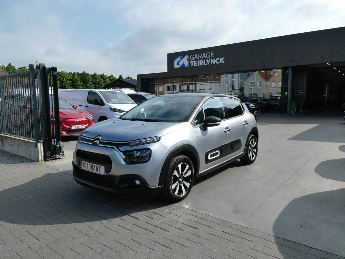 Citroen C3 1.2i 110pk Automaat 5d Business Luxe Camera(35196) Grijs - 1
