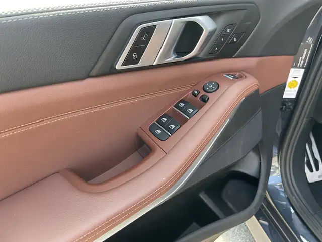 BMW X5 view 14