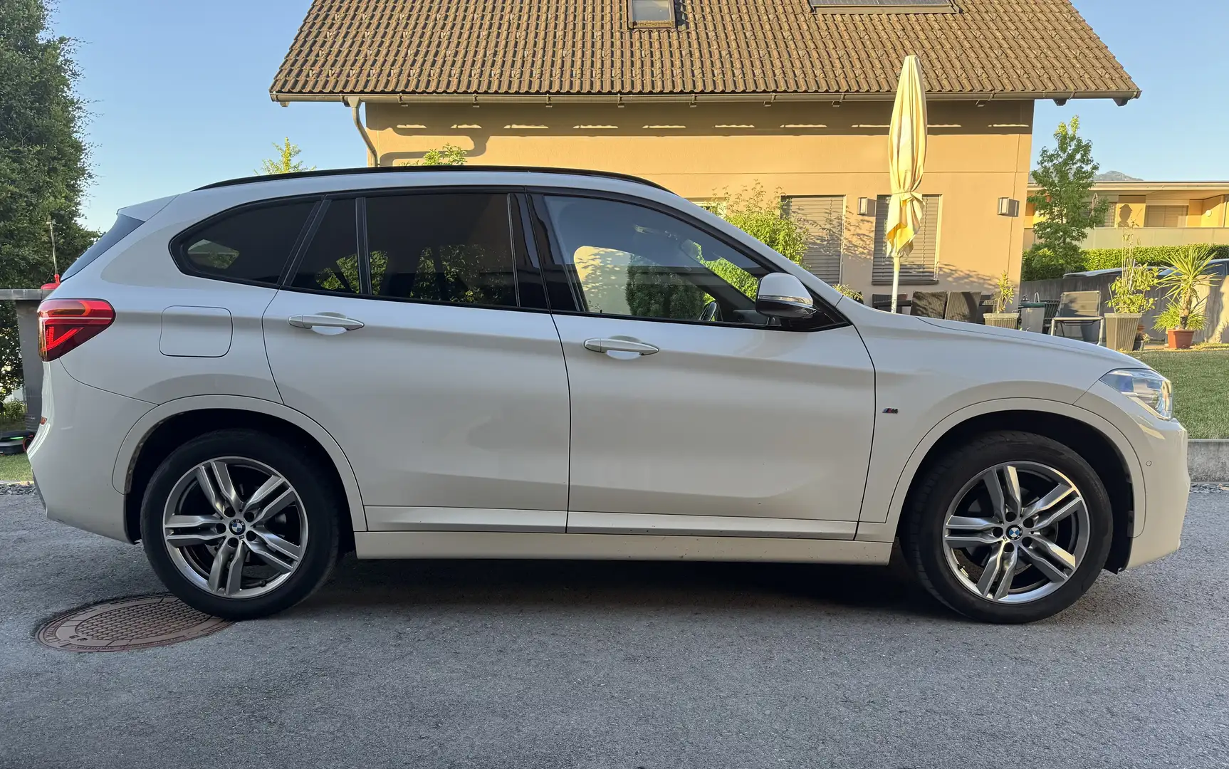 BMW X1 sDrive18i M Sport Aut. - 1