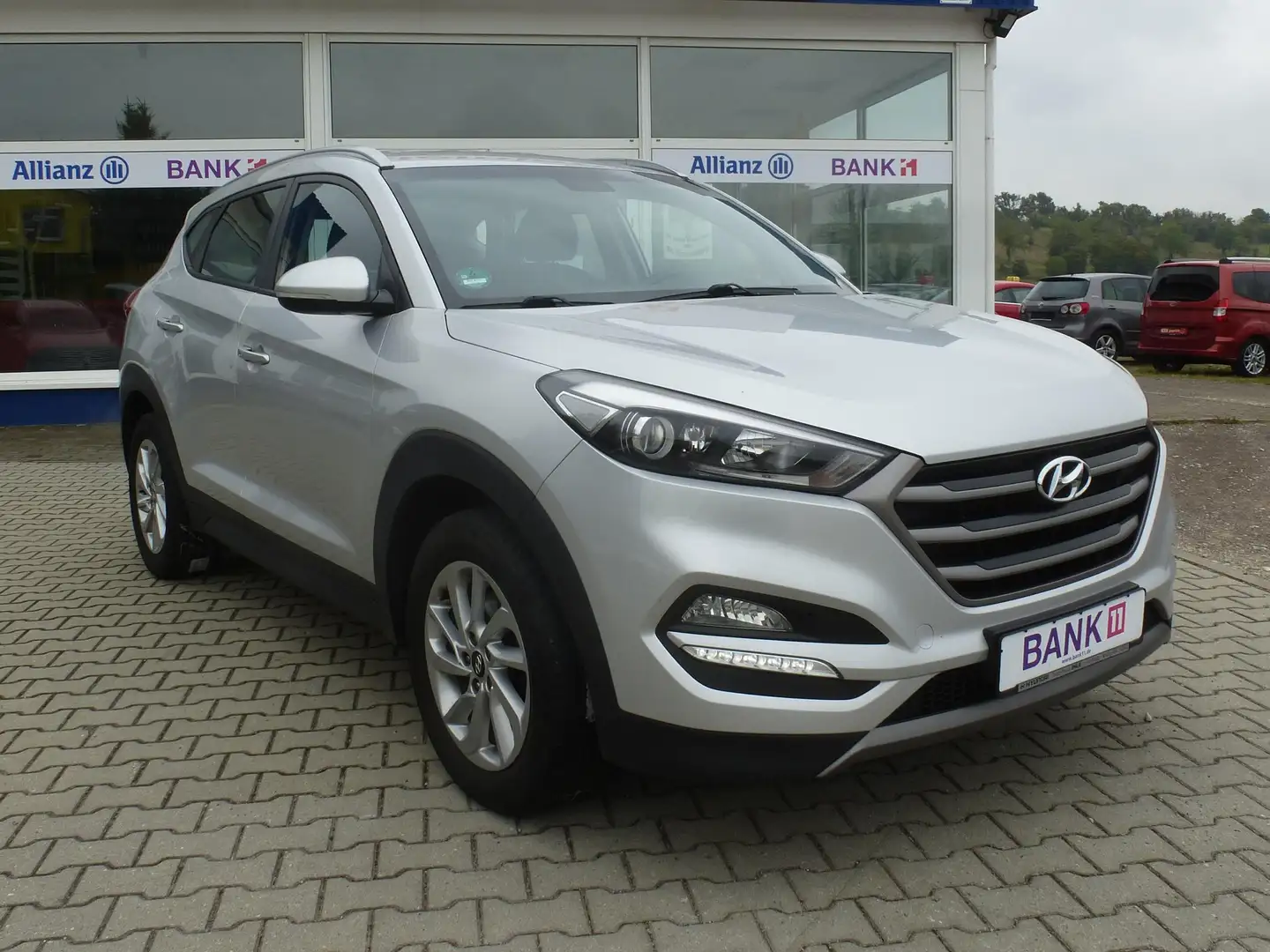 Hyundai TUCSON 2.0 CRDI 4WD /Kamera/Navi/Euro6/Allrad/1-Hand Grau - 1