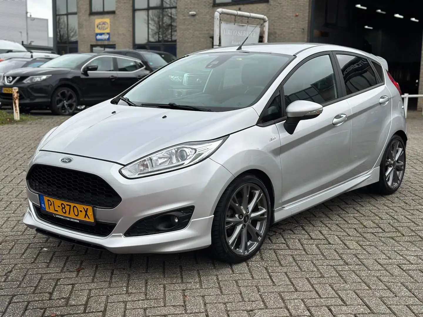 Ford Fiesta 1.0 EcoBoost ST Line Cruise Controle! Nap! 5 Deurs Gris - 2