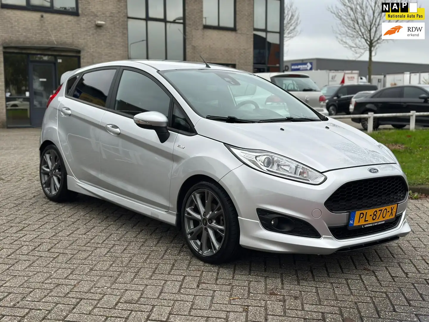 Ford Fiesta 1.0 EcoBoost ST Line Cruise Controle! Nap! 5 Deurs Gris - 1