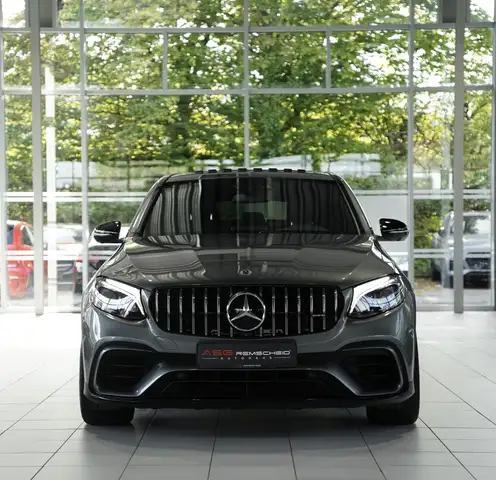 Mercedes-Benz GLC view 4