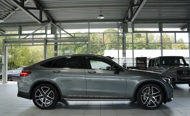 Mercedes-Benz GLC view 7