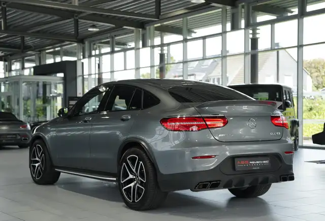 Mercedes-Benz GLC view 10