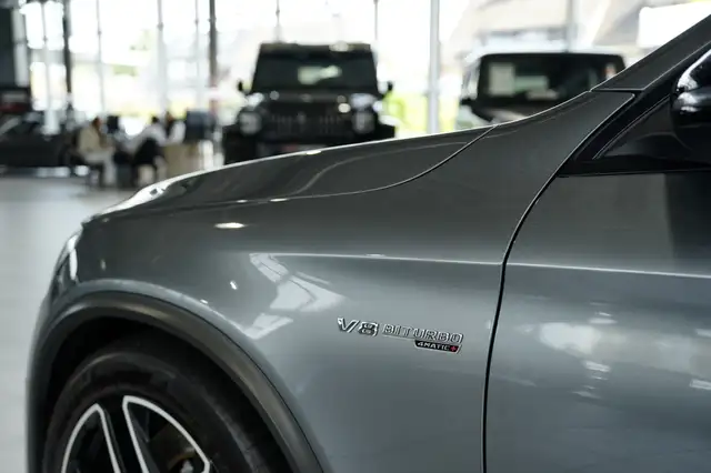Mercedes-Benz GLC view 14