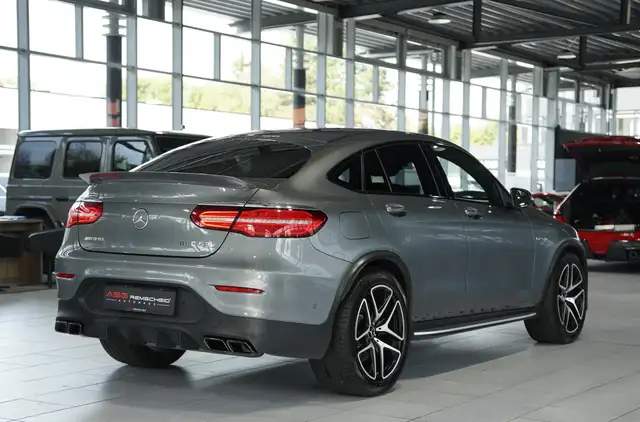 Mercedes-Benz GLC view 8
