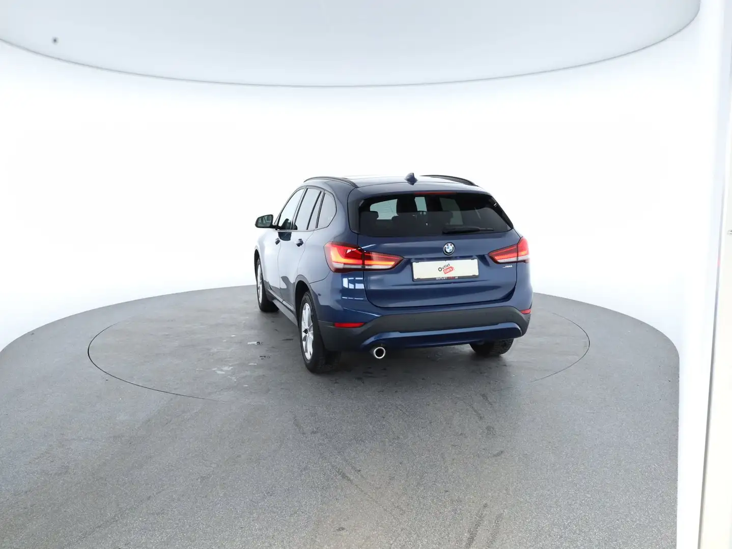 BMW X1 sDrive18i Advantage Aut. Blau - 2