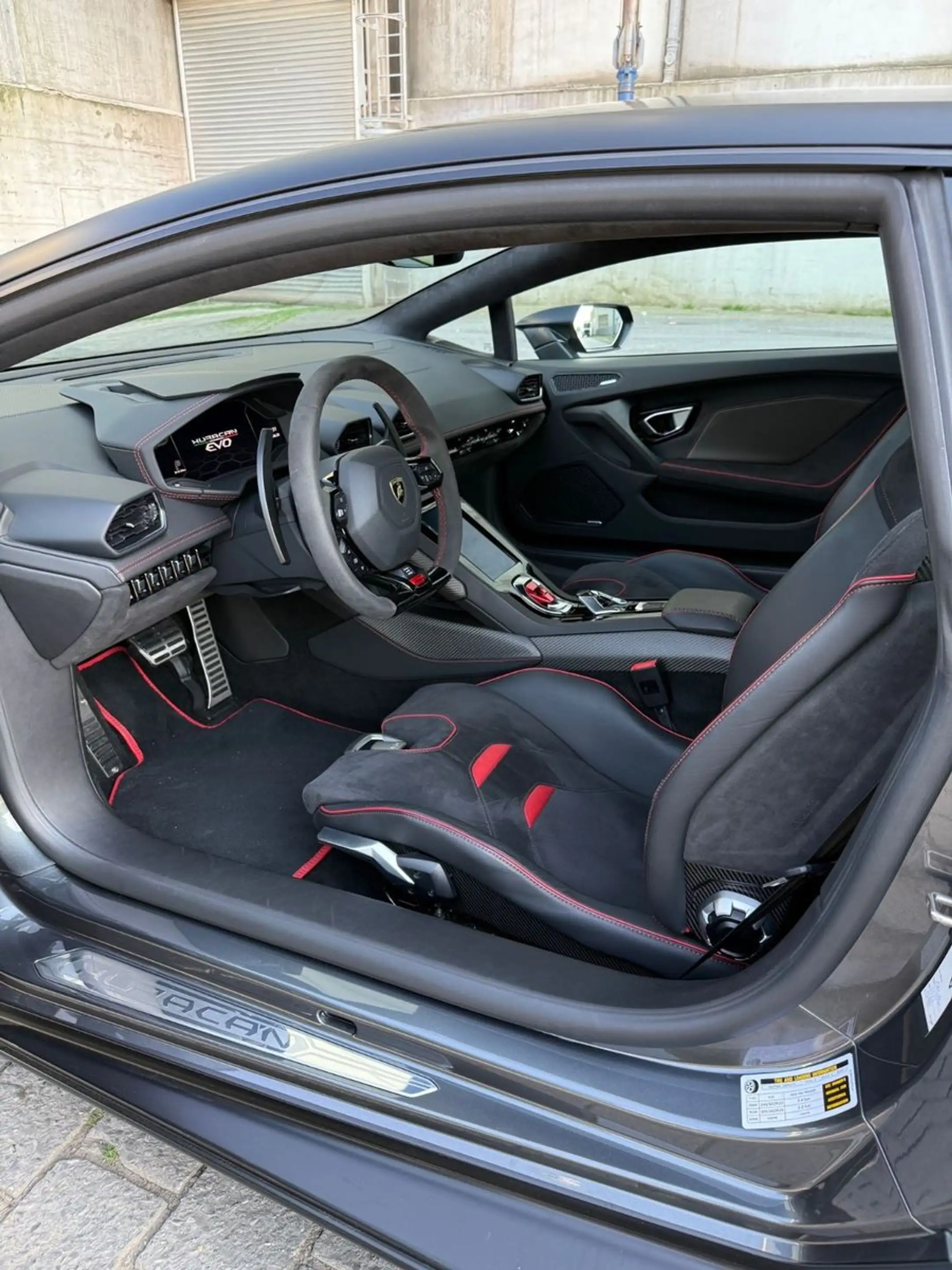 Lamborghini Huracán *EVO*4WD*LIFT*LamborghiniGarantie*Carbon* — photo 11