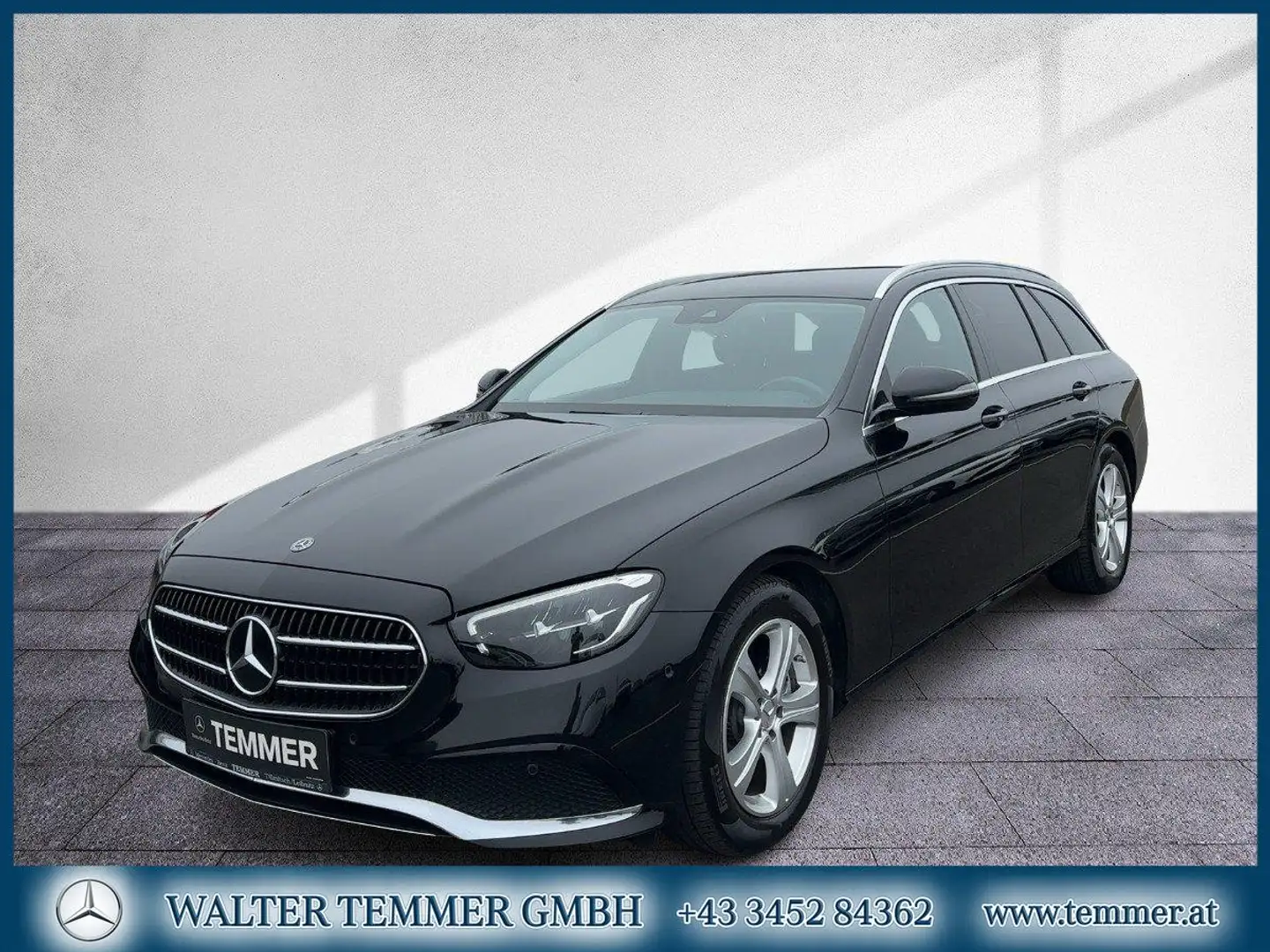 Mercedes-Benz E 220 d 4MATIC T-Modell LED RKam Burmester Schwarz - 1