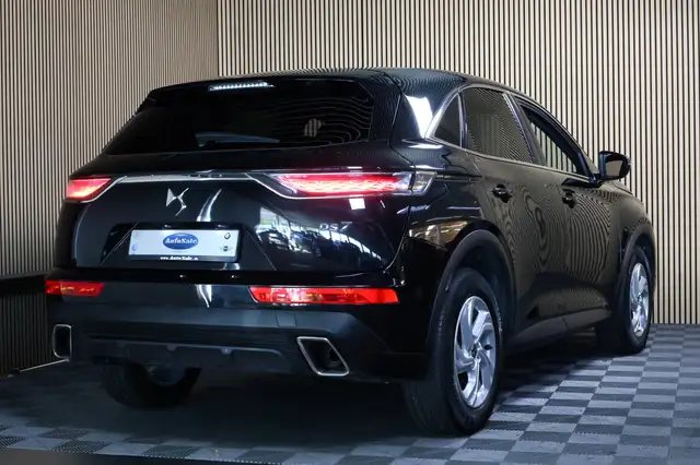 DS Automobiles DS 7 Crossback view 3