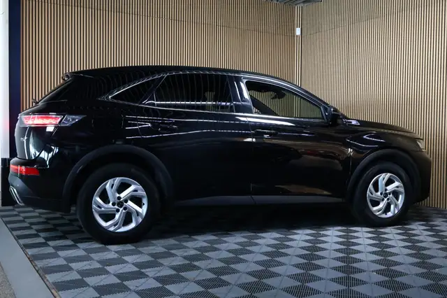 DS Automobiles DS 7 Crossback view 6