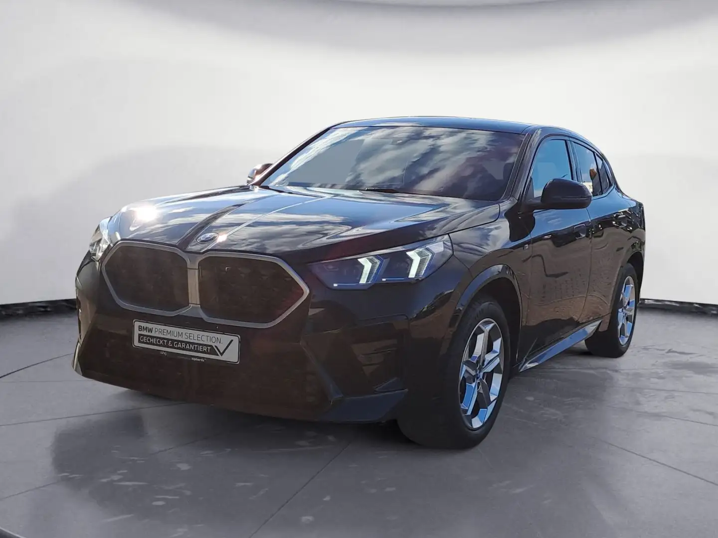 BMW X2 sDrive20i Steptronic DCT M Sportpaket AHK Schwarz - 2
