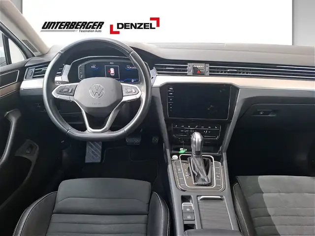 Volkswagen Passat view 7