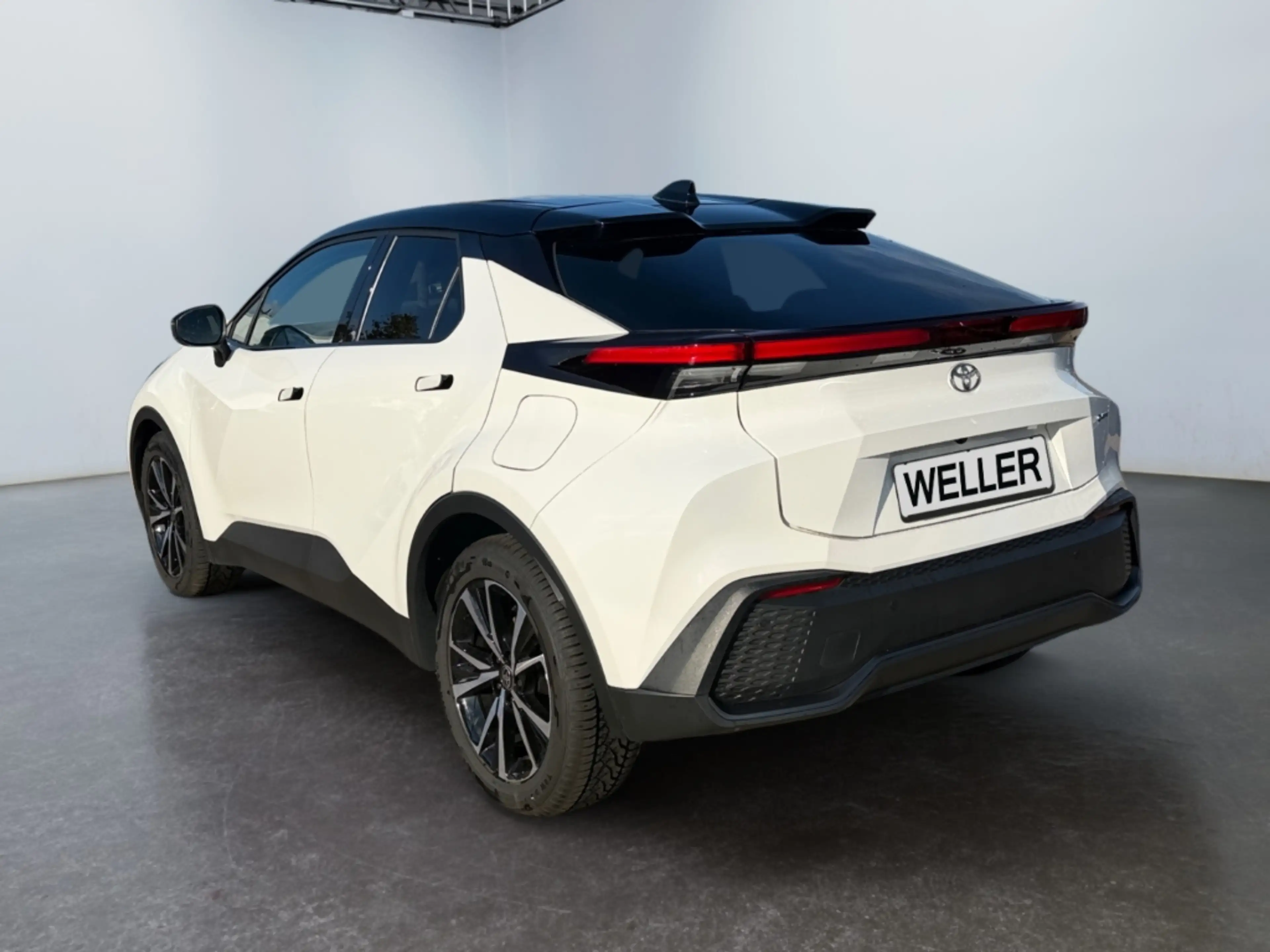 Toyota C-HR 1.8 Hybrid Teamplayer *Technik Paket*CAM*SHZ* — photo 7
