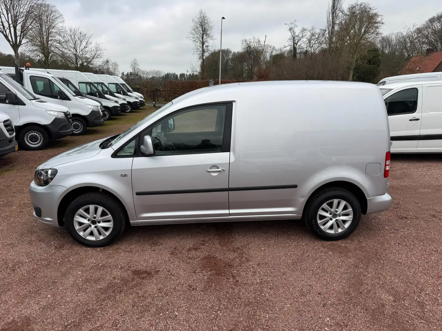 Volkswagen Caddy 1.6 TDI L1H1 C-Edition ( Highline ) Navi Cruise Gris - 2