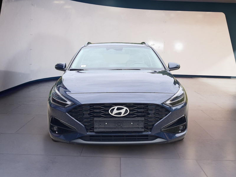 Hyundai i30 Kombi Advantage cw vAHK Navi LED DAB Kamera Win... — photo 2