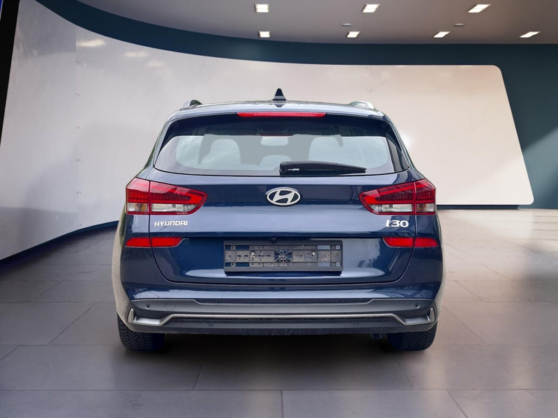 Hyundai i30 Kombi Advantage cw vAHK Navi LED DAB Kamera Win... — photo 5