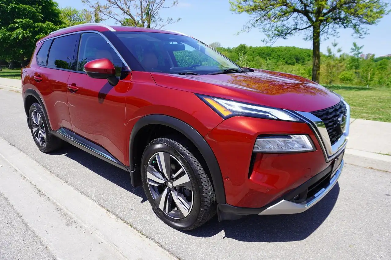 Nissan Rogue снимка Nissan Rogue