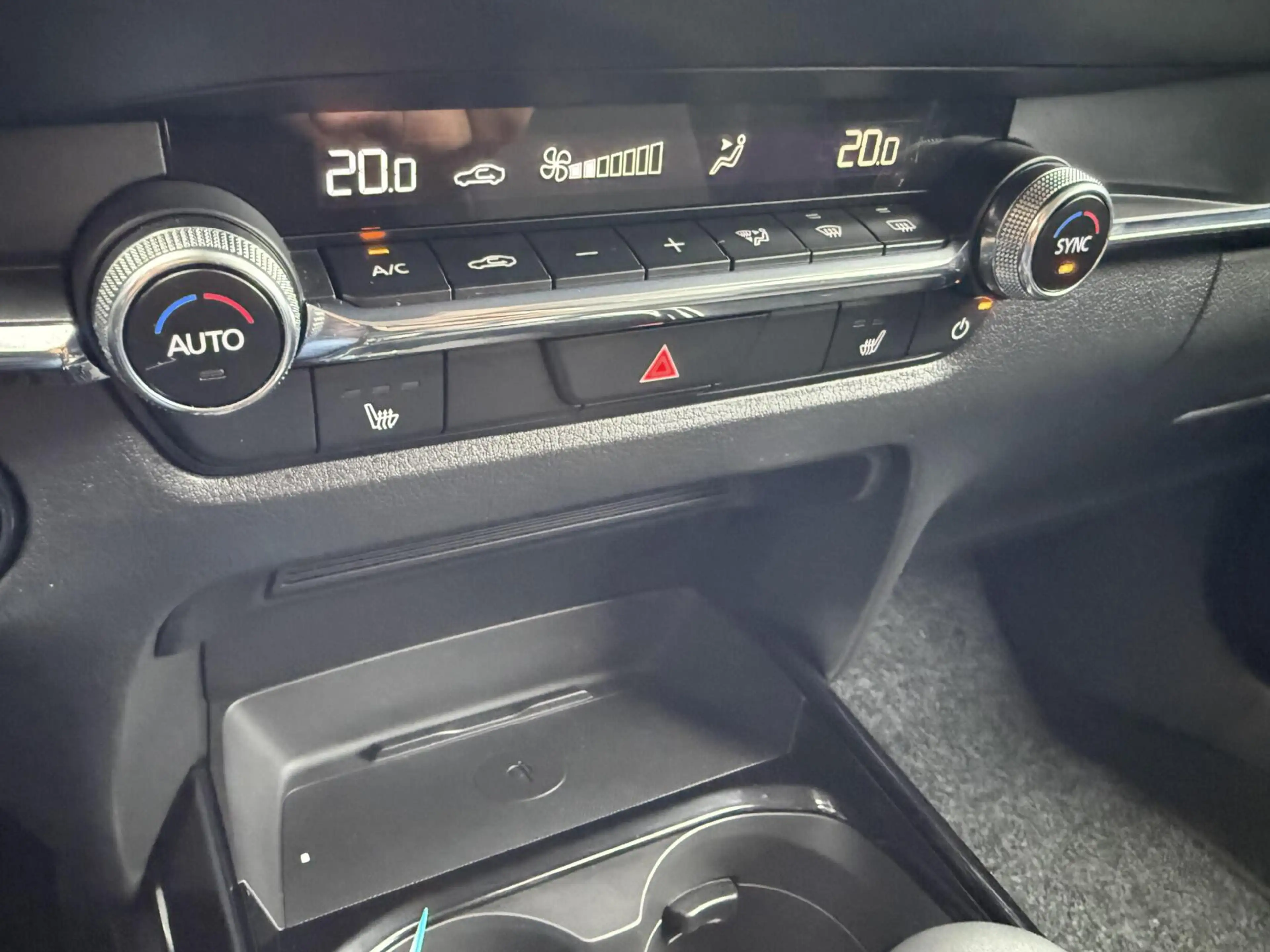 Mazda CX-30 2.0 e-SkyActiv-G M Hybrid Homura TREKHAAK — photo 8