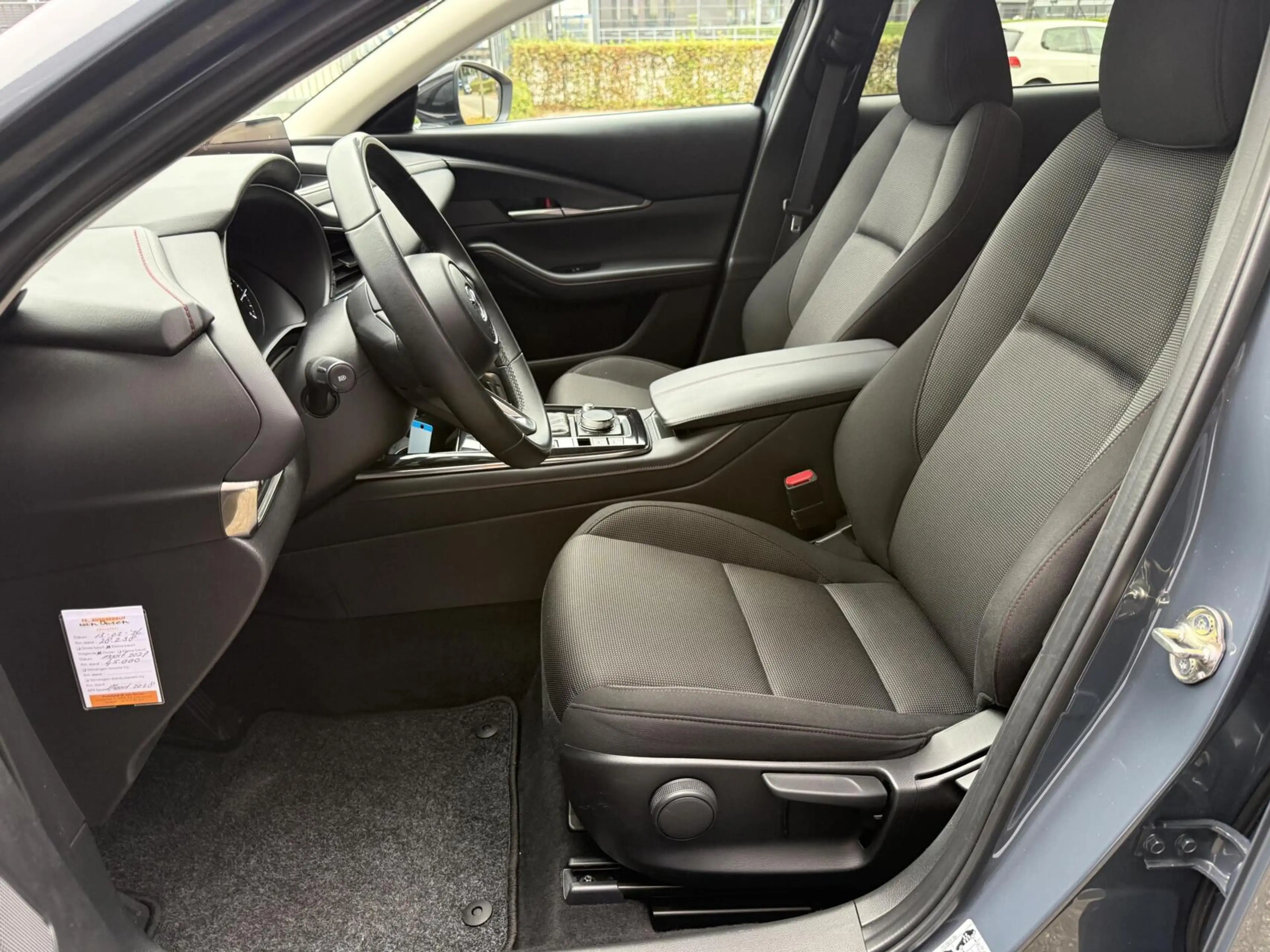 Mazda CX-30 2.0 e-SkyActiv-G M Hybrid Homura TREKHAAK — photo 4