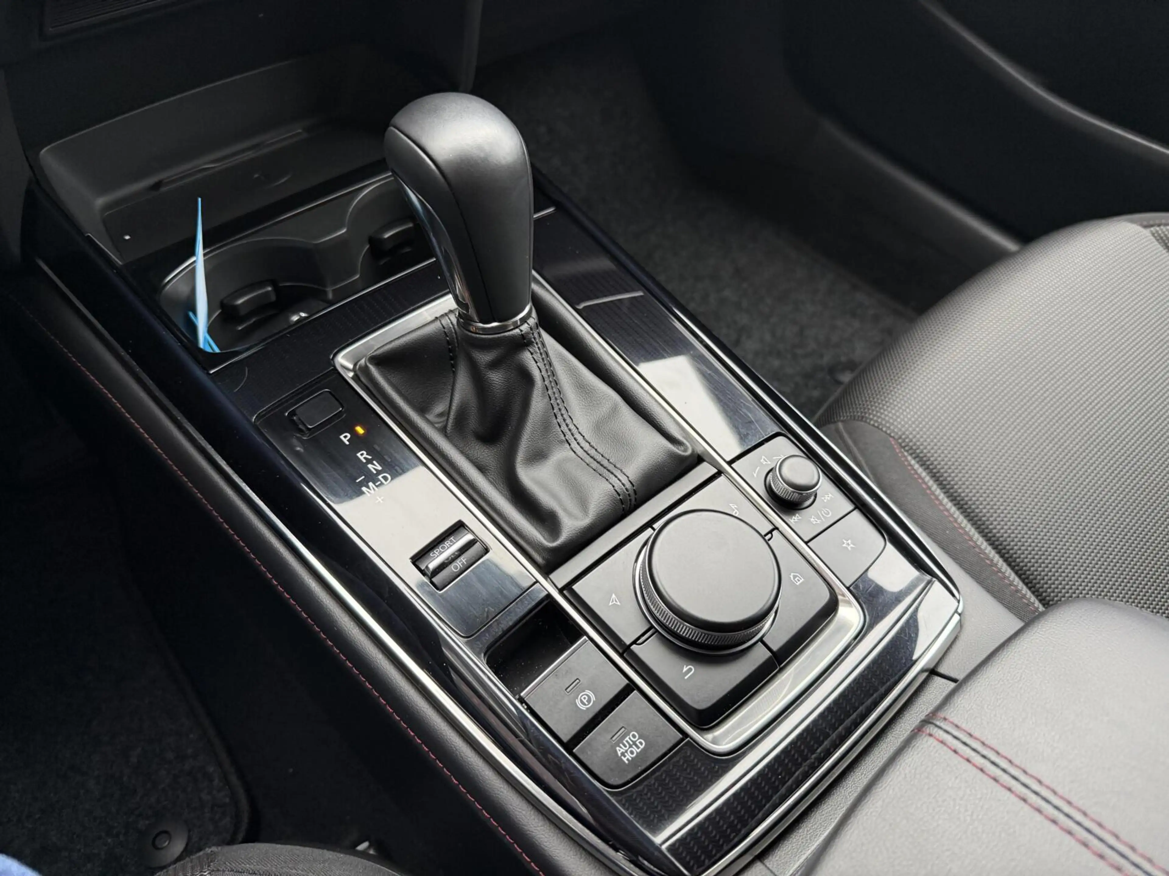 Mazda CX-30 2.0 e-SkyActiv-G M Hybrid Homura TREKHAAK — photo 15