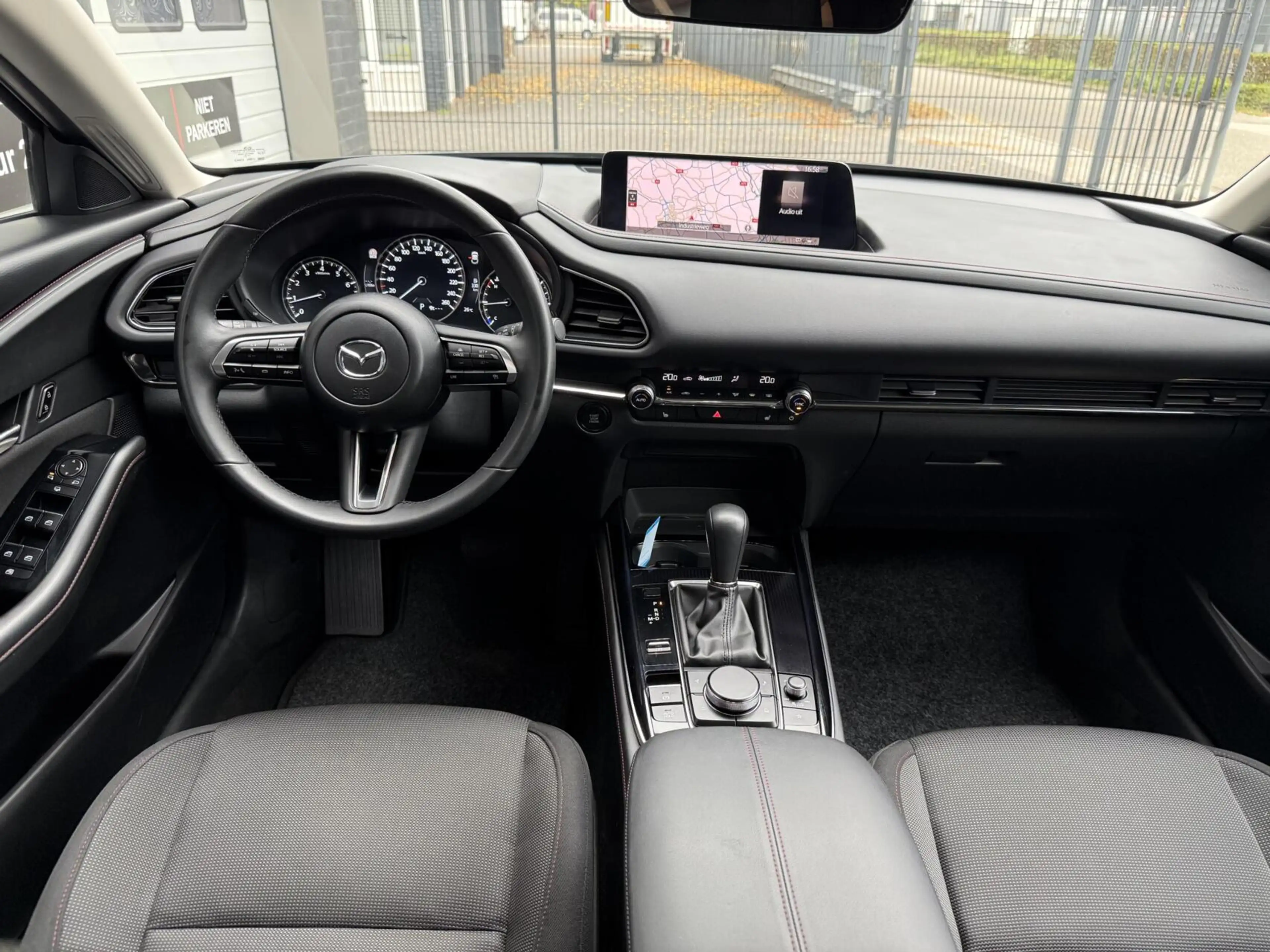 Mazda CX-30 2.0 e-SkyActiv-G M Hybrid Homura TREKHAAK — photo 2