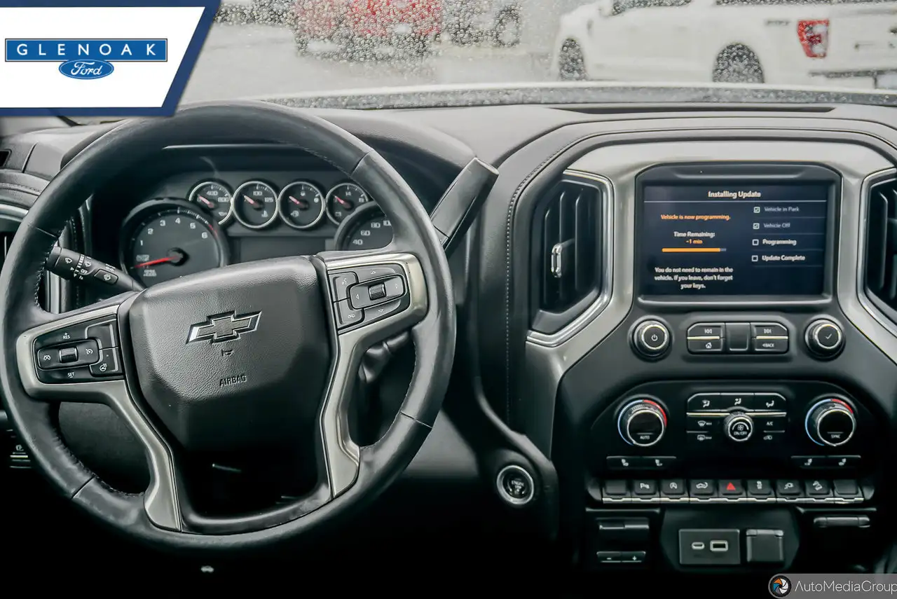 Chevrolet Silverado 1500 снимка Chevrolet Silverado 1500