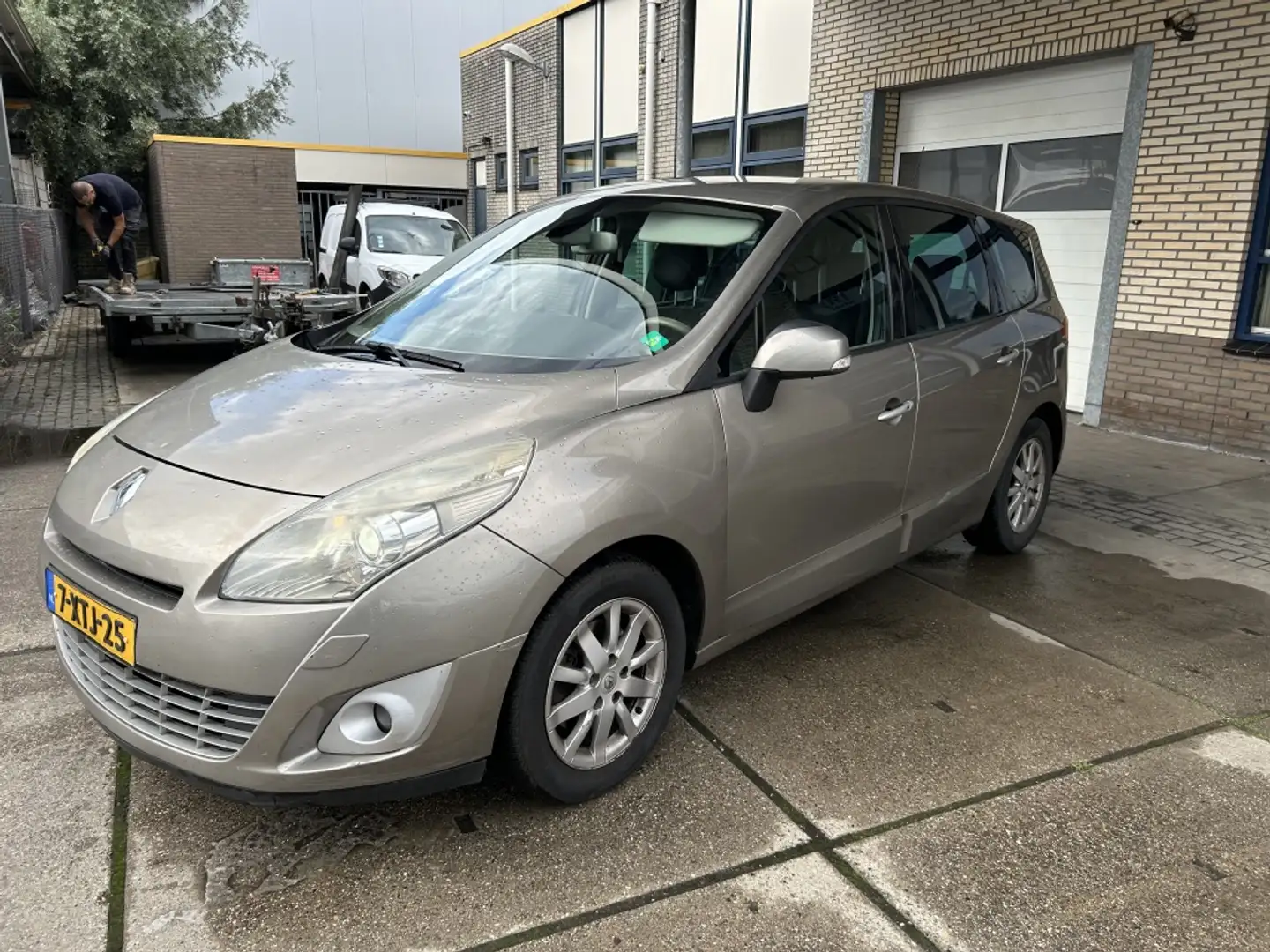 Renault Grand Scenic 1.5 dCi Bose AUTOMAAT 7 PERS Gri - 1