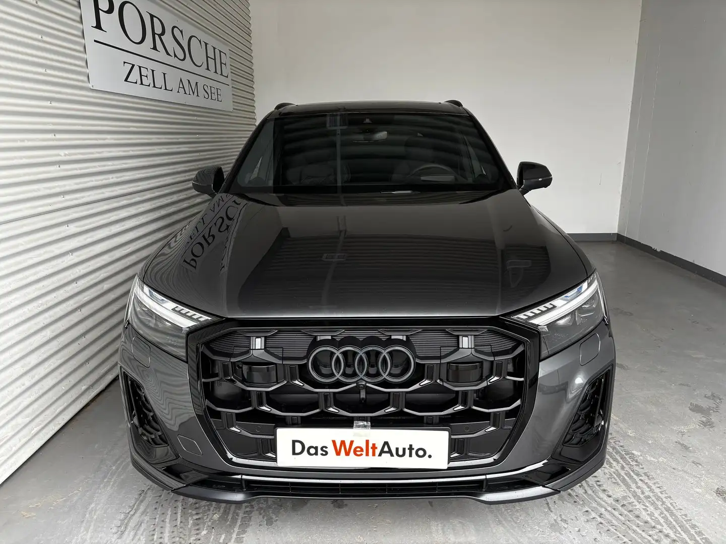 Audi Q7 50 TDI quattro S line Grau - 2