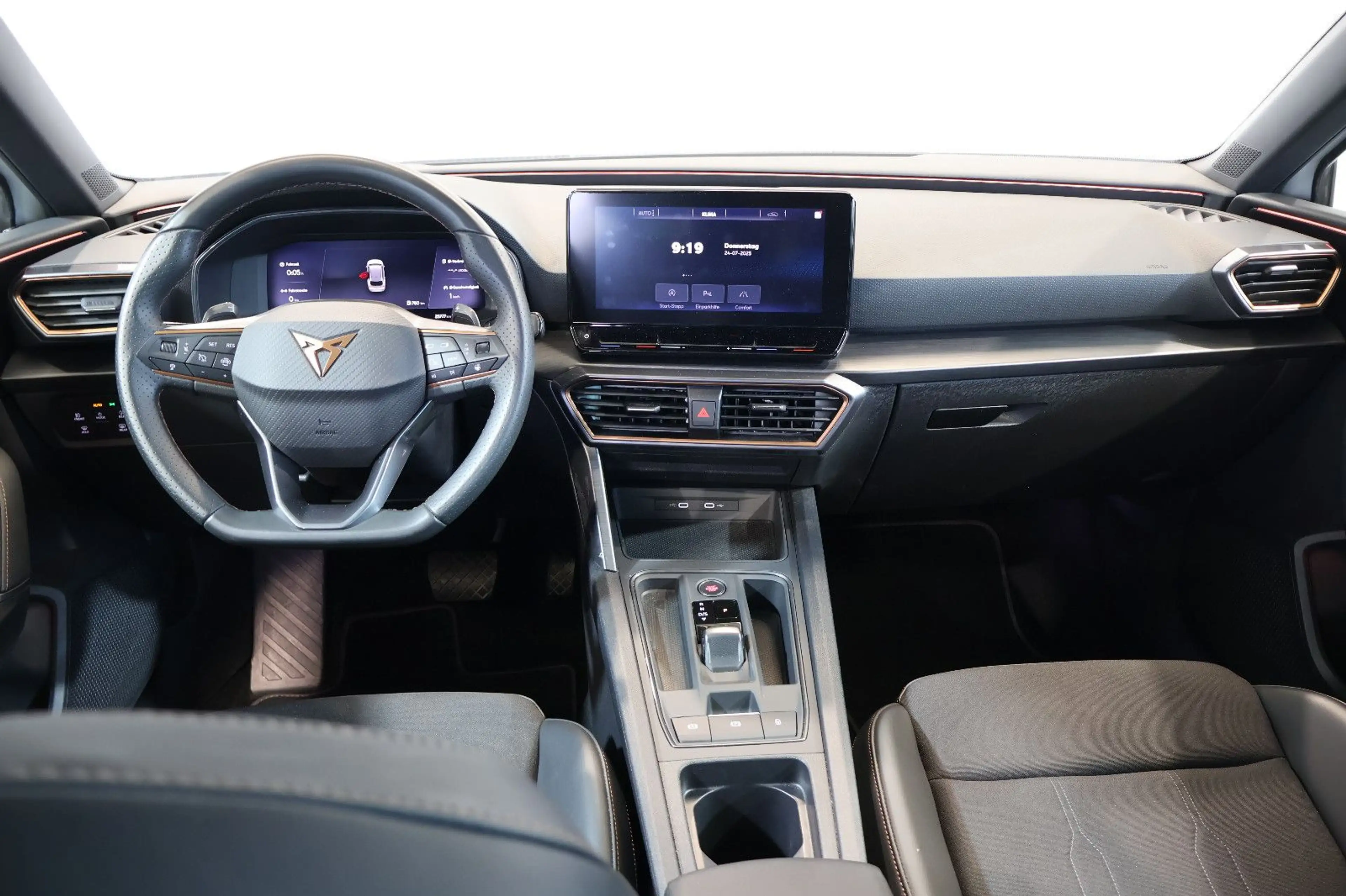 CUPRA Leon ST 1.5 eTSI AID+ACC+KEY+KAM+LED+CARPLAY+18" — photo 7