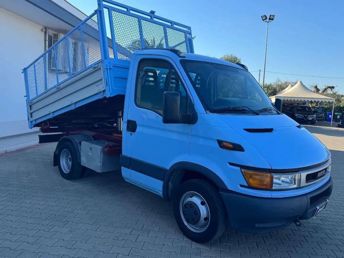 Iveco Daily 35C12 Ribaltabile Trilaterale Giardinaggio Blanc - 1