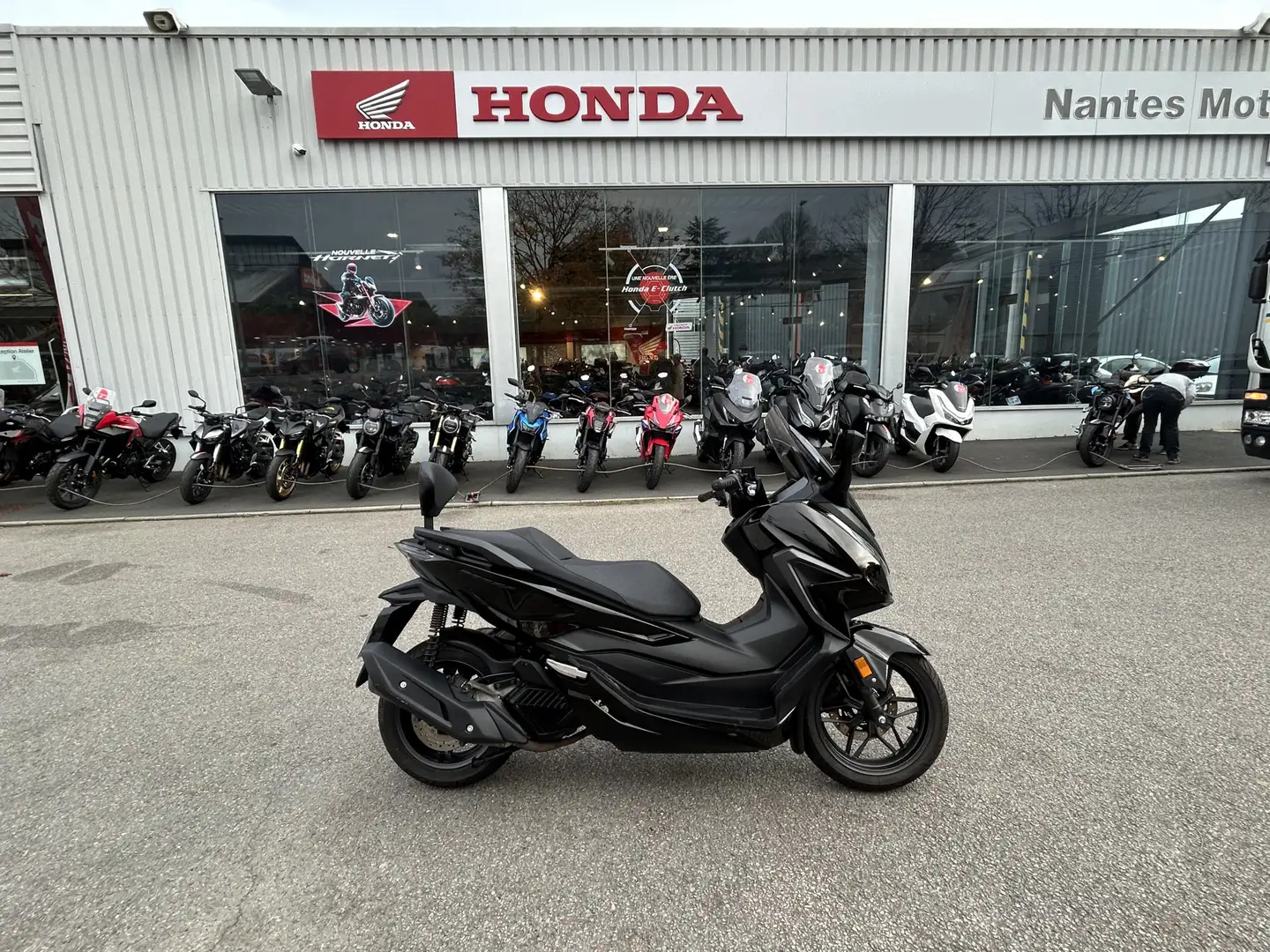 Honda Forza 125 - 1