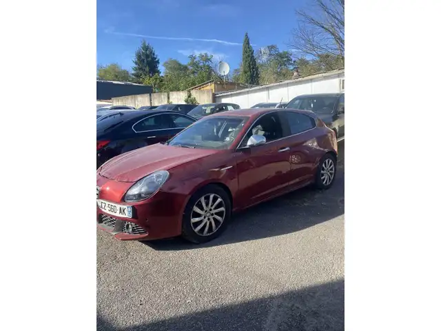 Alfa Romeo Giulietta view 2