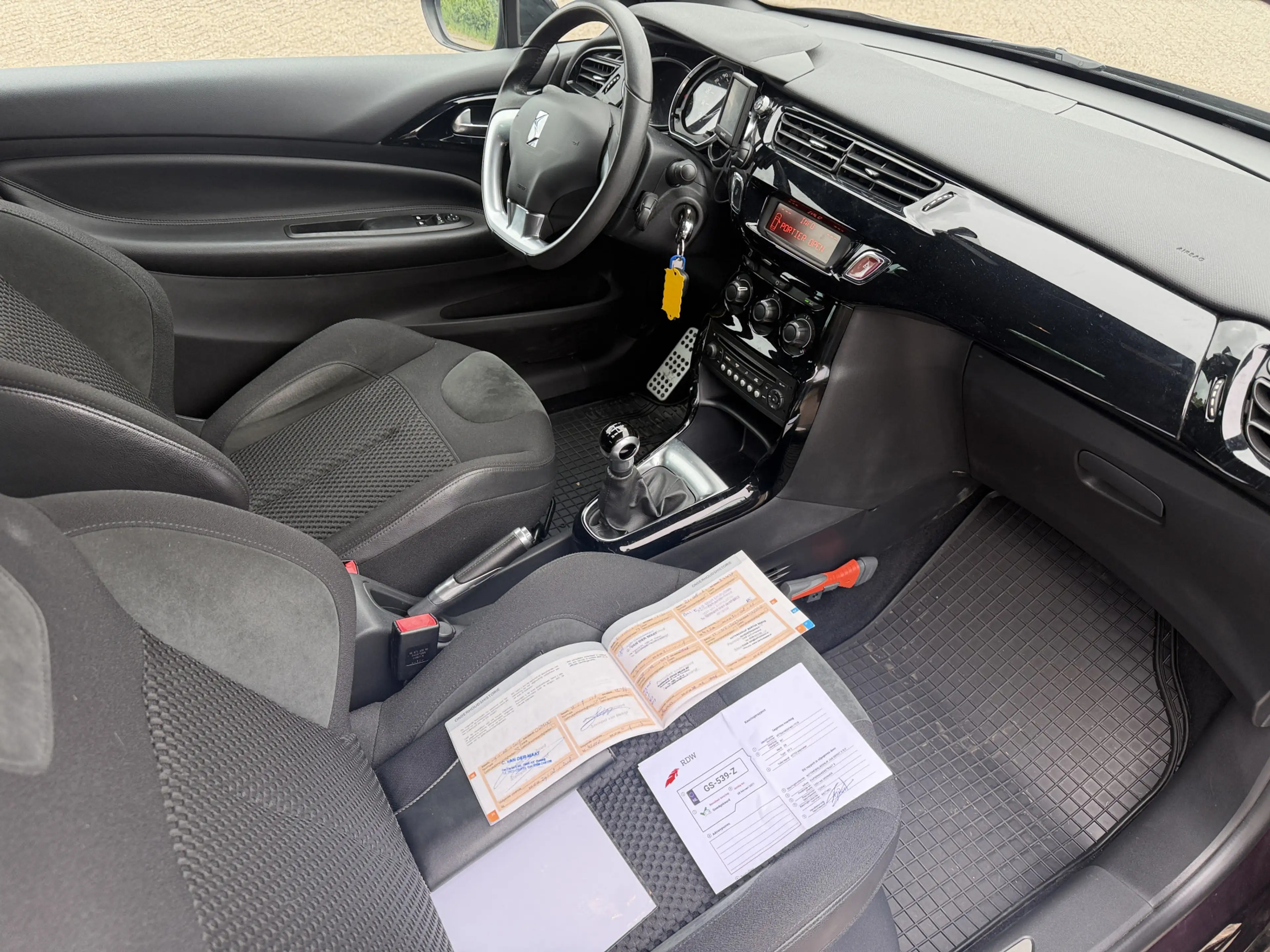 DS Automobiles DS 3 1.2 PureTech So Chic LED/Airco/LMV/Cruise — photo 3