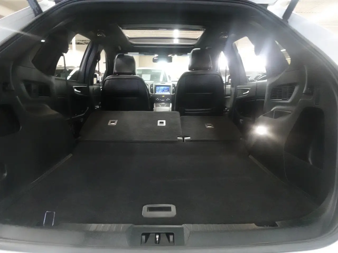 Ford Edge снимка Ford Edge