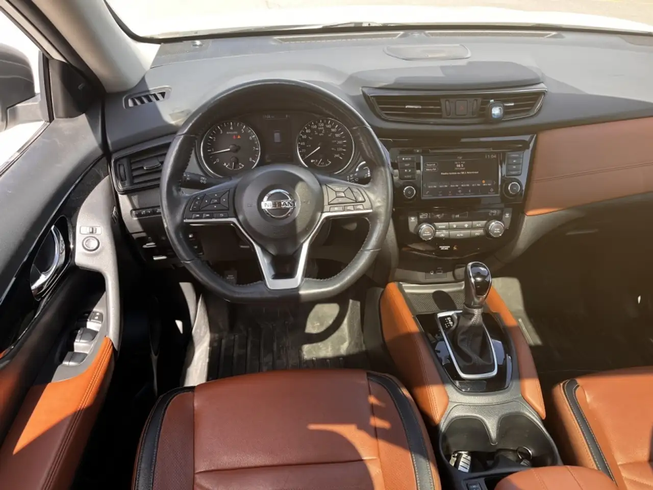 Nissan Rogue снимка Nissan Rogue
