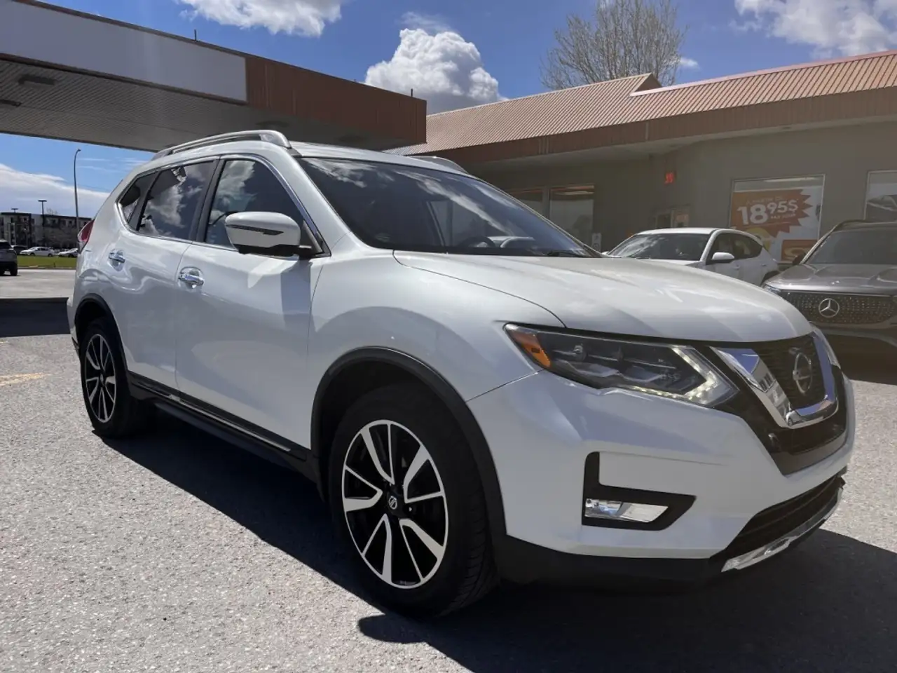 Nissan Rogue снимка Nissan Rogue