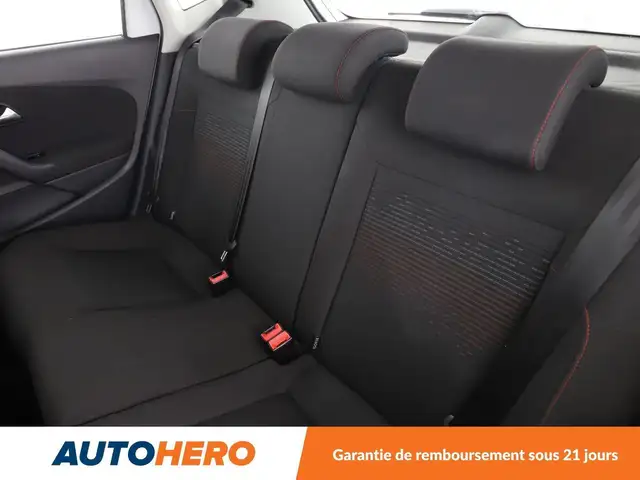 Volkswagen Polo view 14