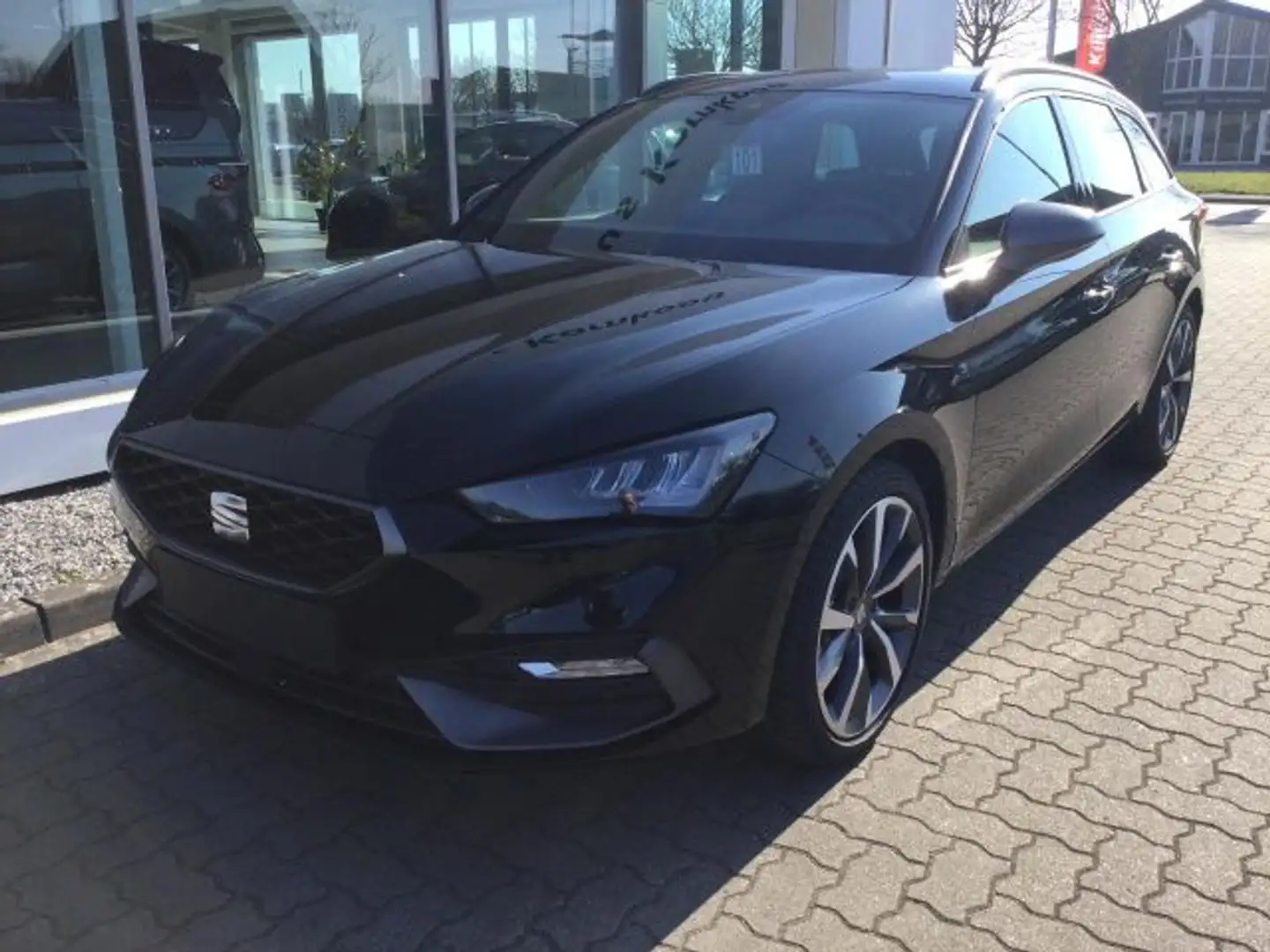 SEAT Leon SP 1.5 TSI FR DSG Kam e-Klappe Navi AHK LED Siyah - 2