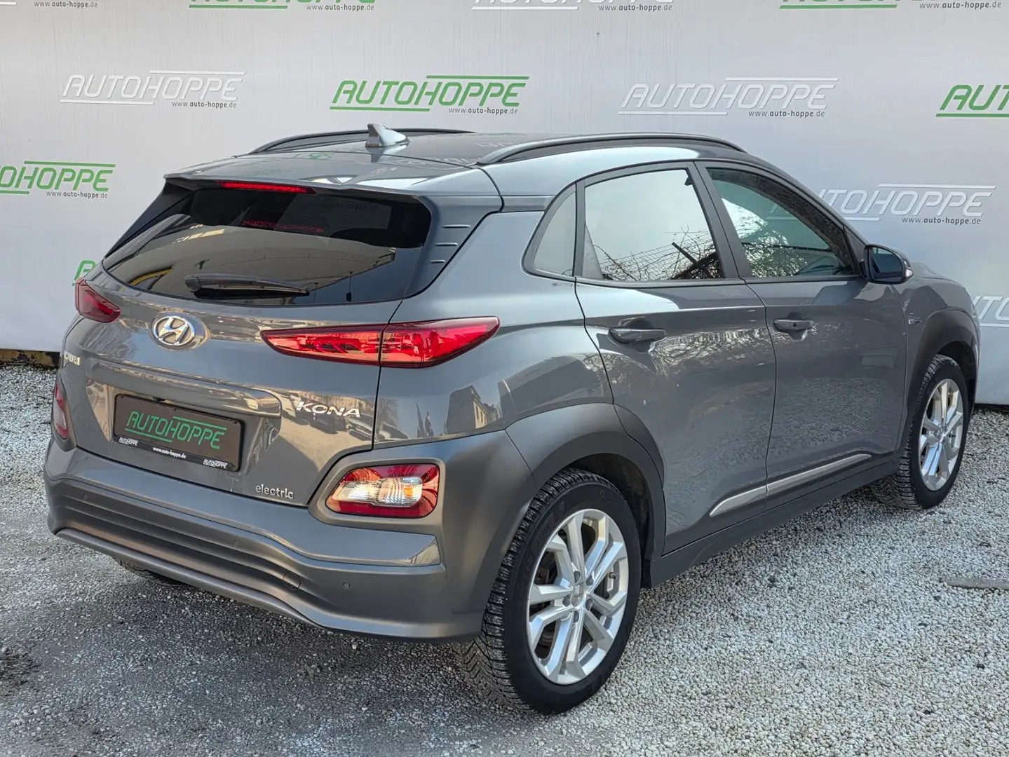 Hyundai KONA Premium Elektro, HUD, el. Schiebed., 8 Räder... Grau - 2