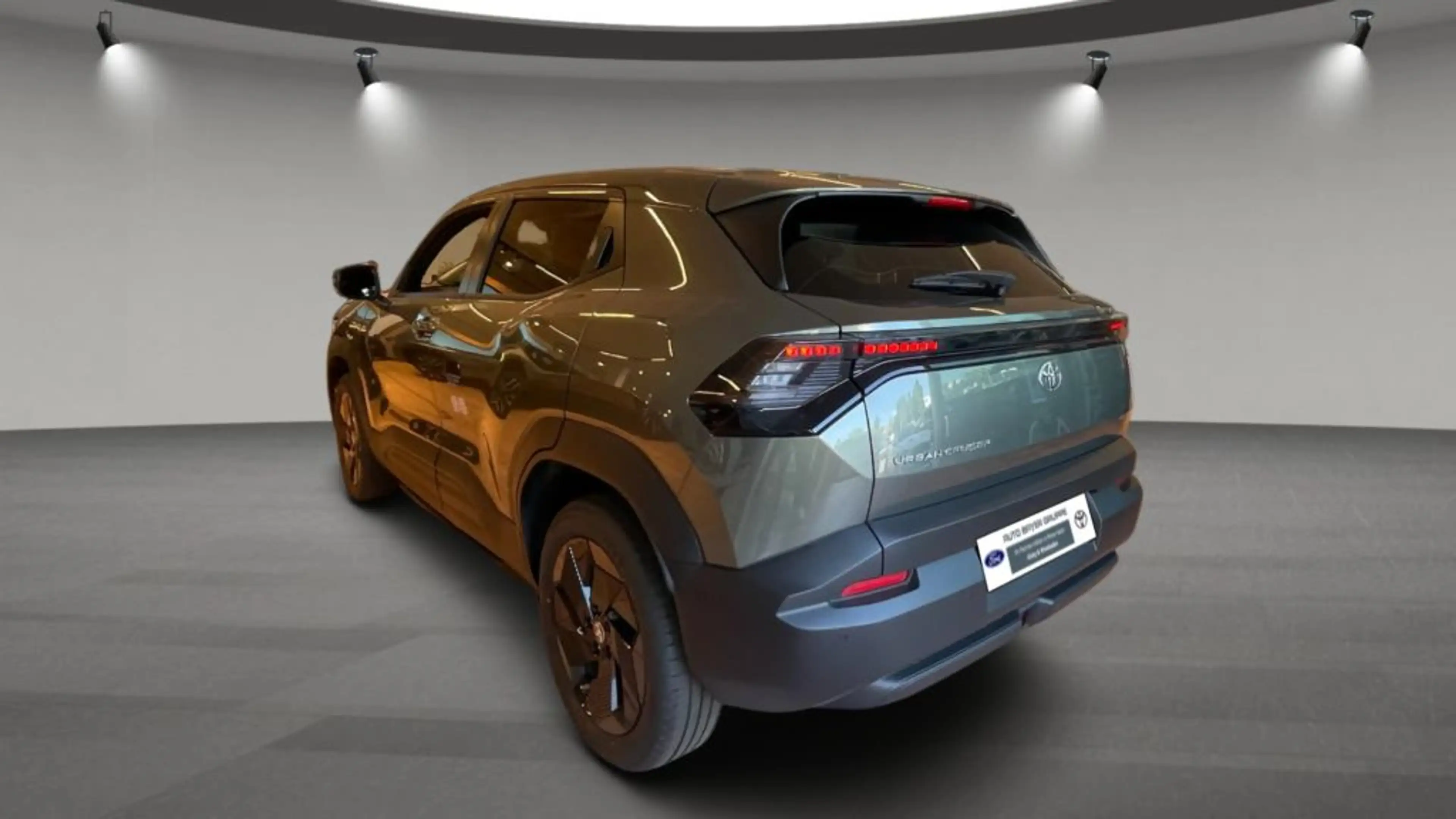 Toyota Urban Cruiser 61kWh Teamplayer — photo 6