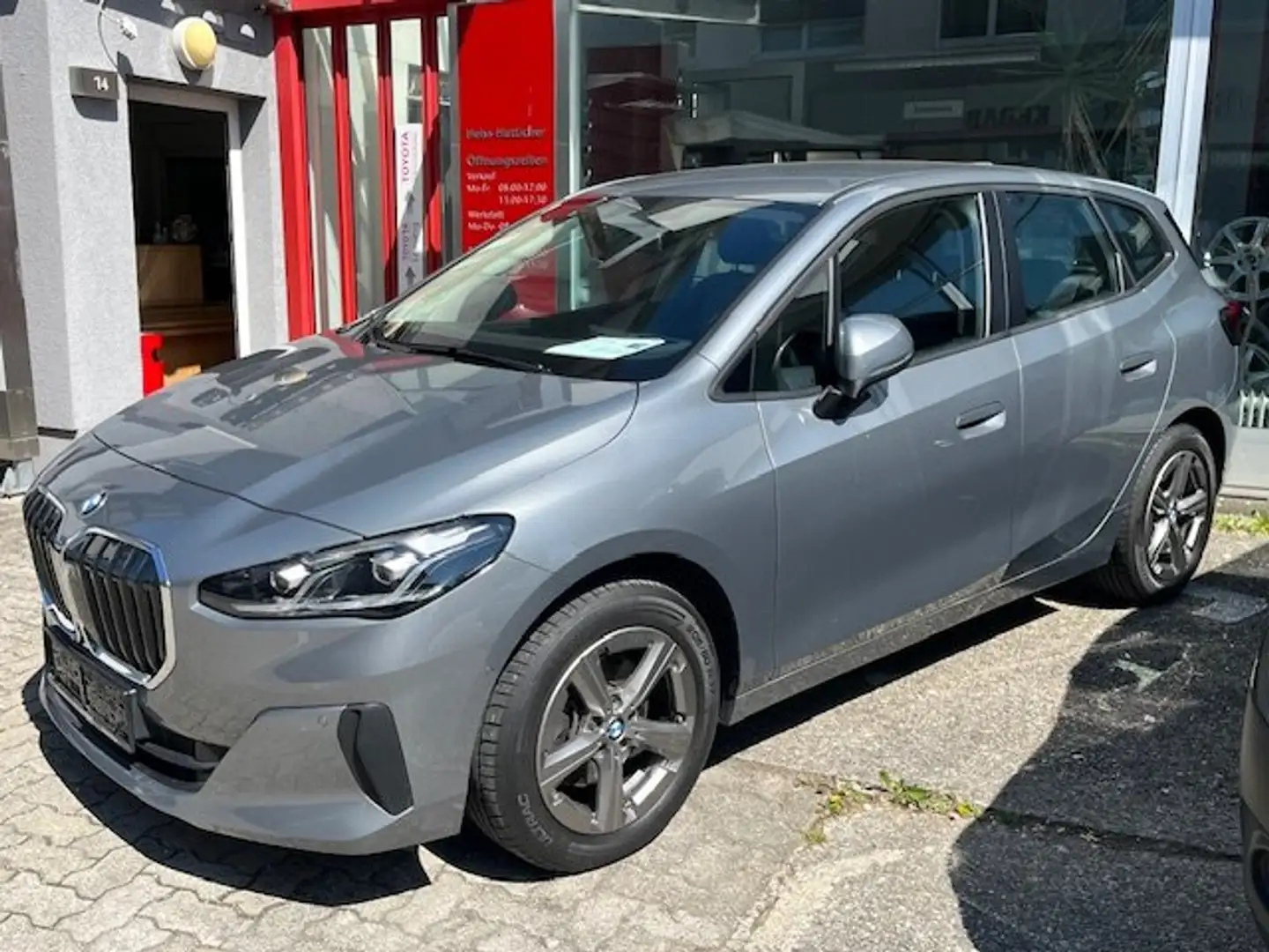 BMW 218 218d Active Tourer Aut. Anhängevorrichtung Grau - 1