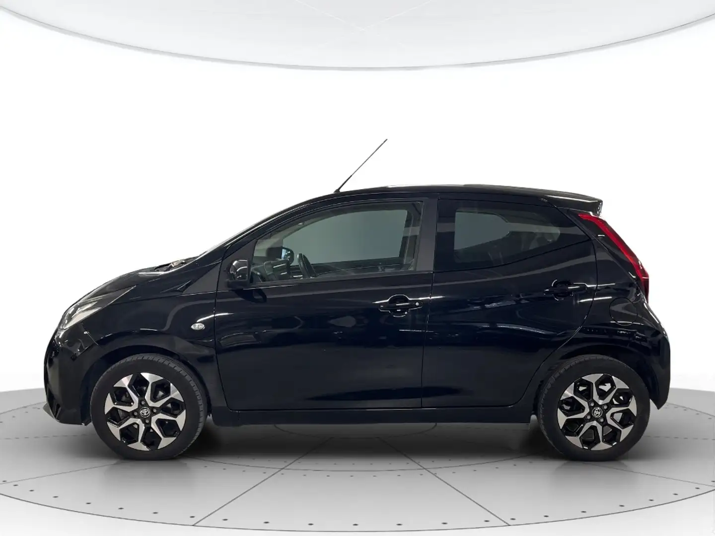 Toyota Aygo 1.0 72cv X-Fun Schwarz - 2